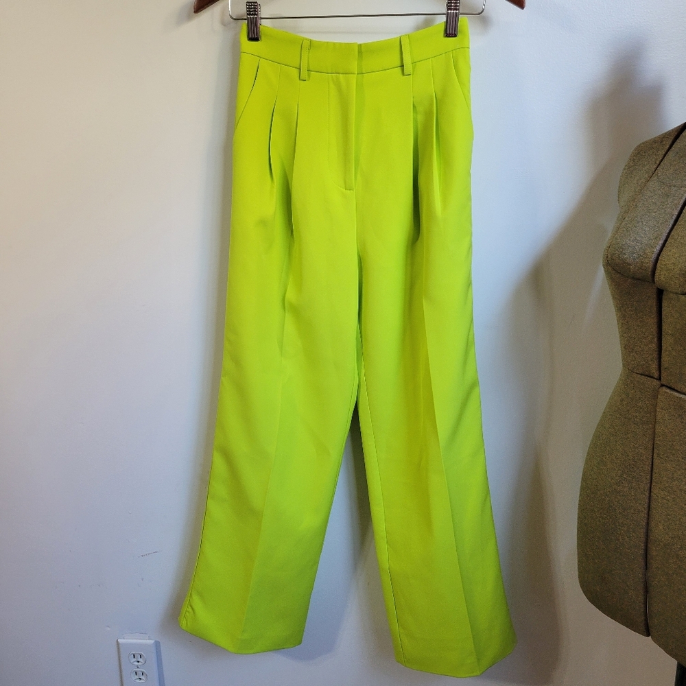 Lavish Alice Chartreuse Pants Size 2 - Picture 2 of 9